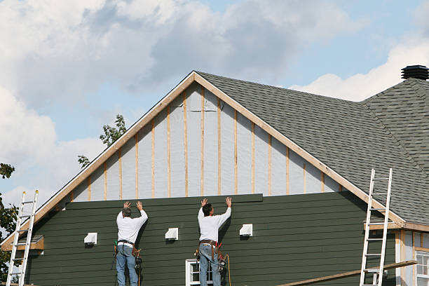 Professional Siding technician working in Dolphin, VA